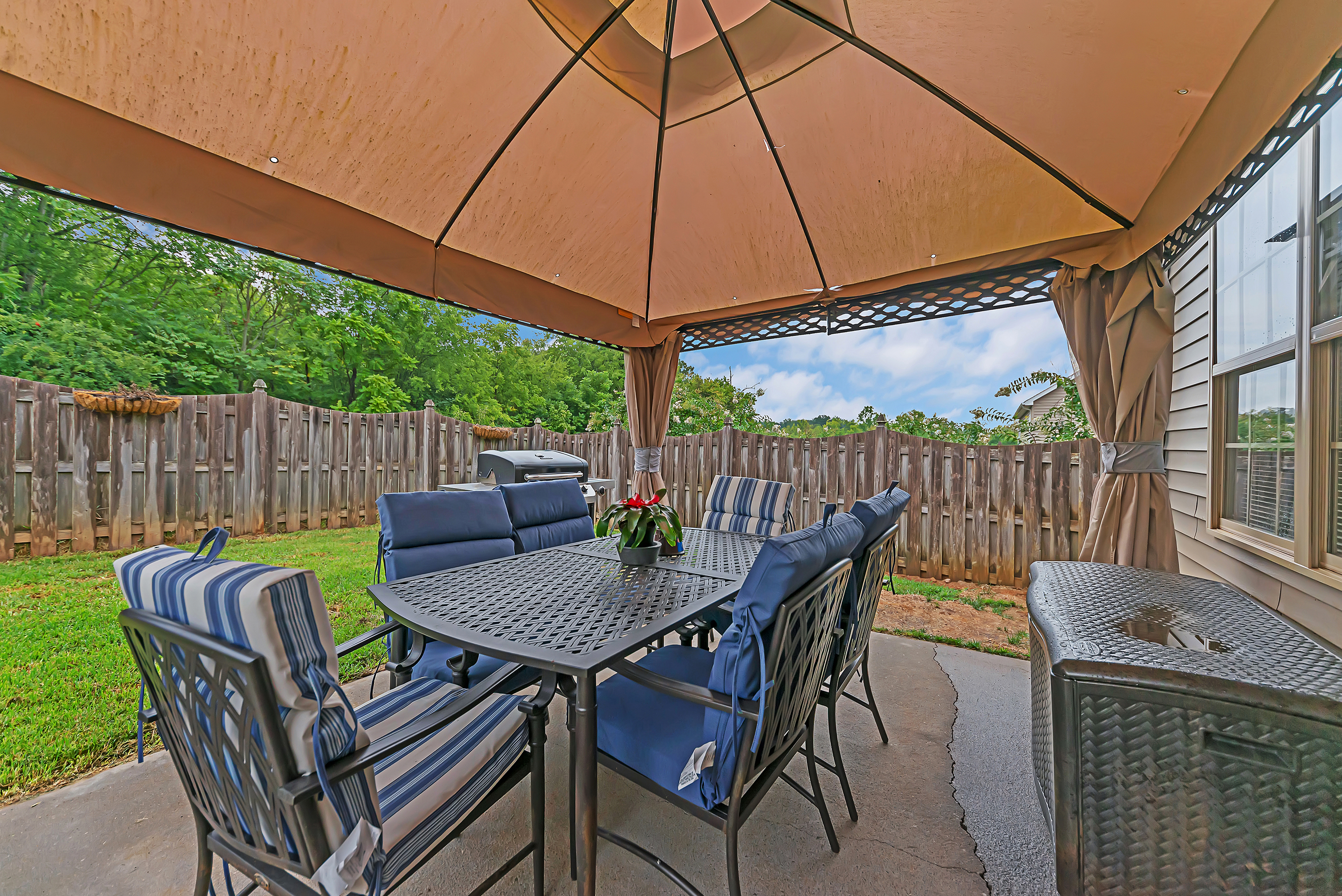 1745 Point Wood Drive - Photo 10