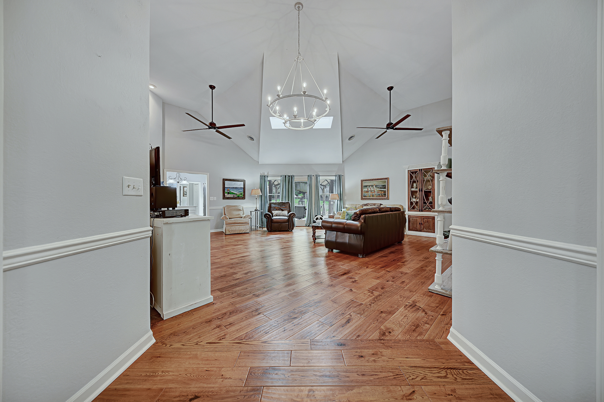1100 Whately Way - Photo 4