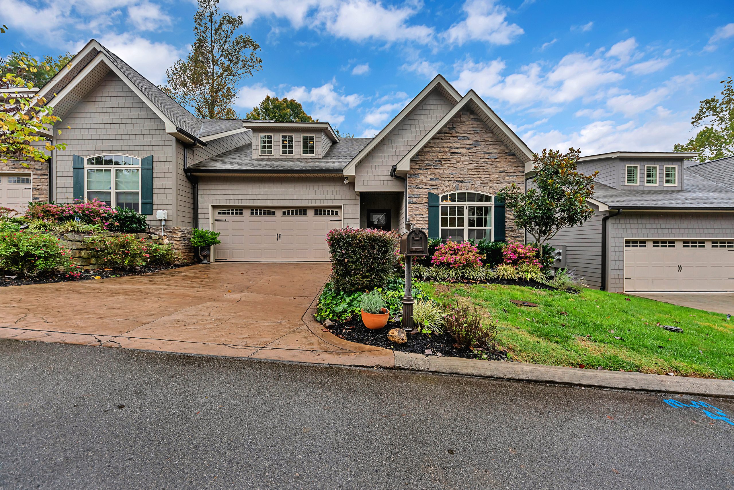 1613 Cottage Wood Way - Photo 26
