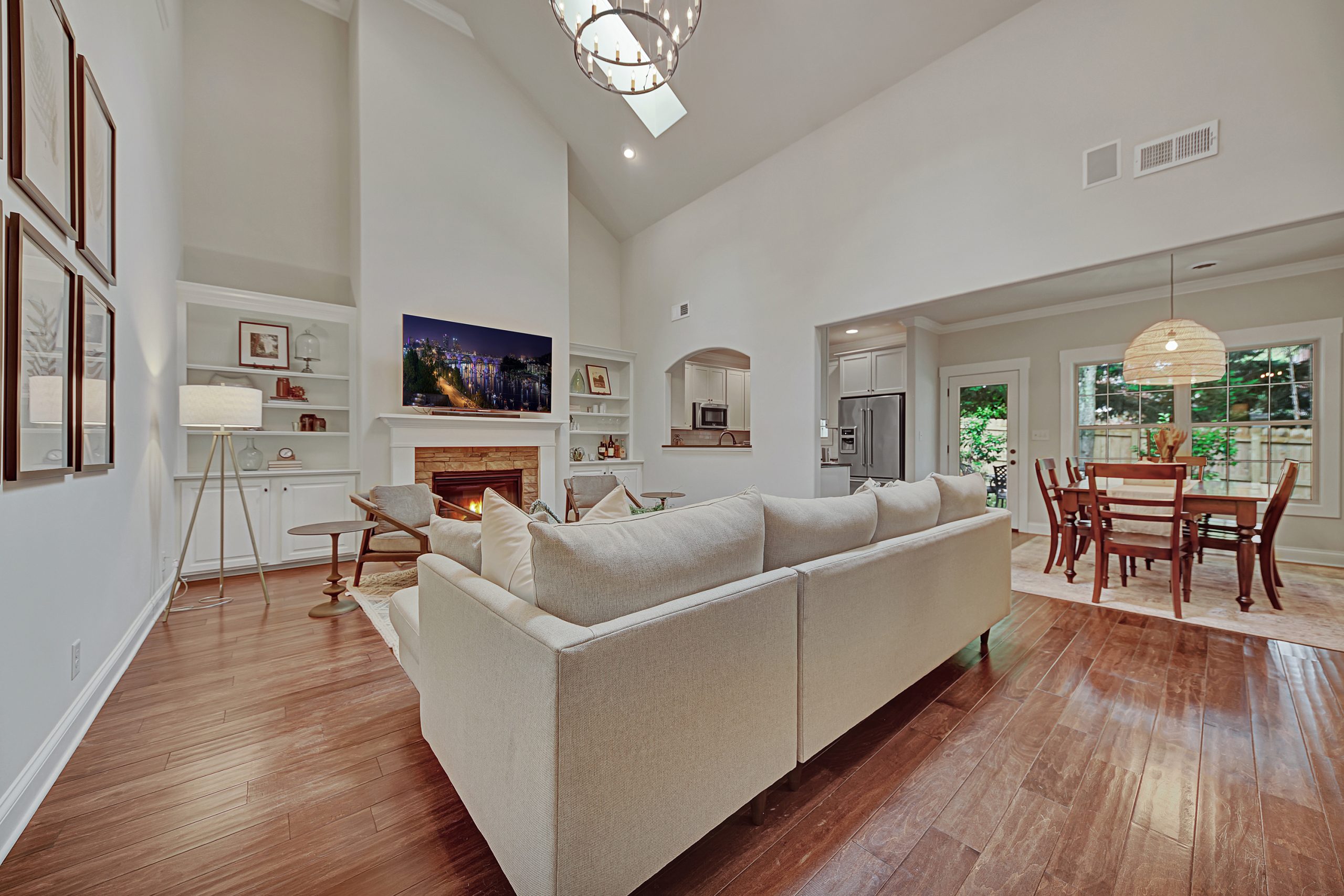 1613 Cottage Wood Way - Photo 5