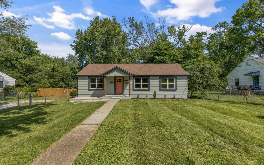 2317 Adair Ave, Knoxville, TN 37917 - Photo 2