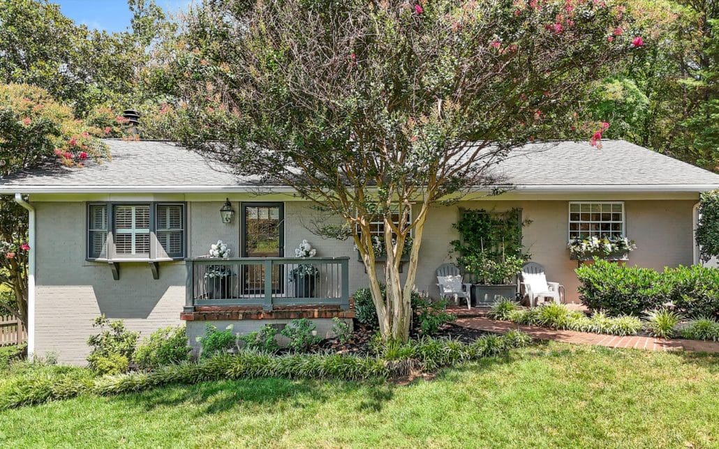 4921 Summit Circle, Knoxville, TN 37919 - Photo 1