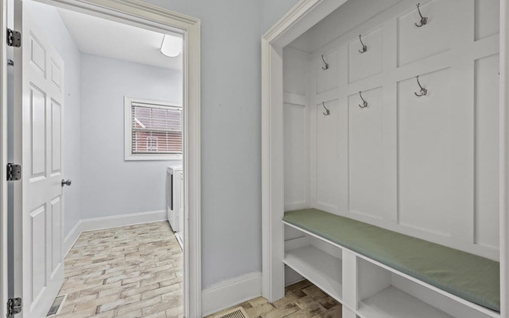 1725 Burnside Drive, Maryville, TN 37801 - Photo 32