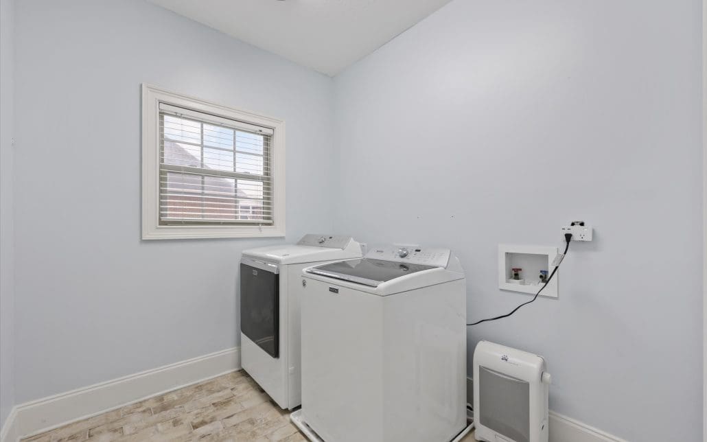 1725 Burnside Drive, Maryville, TN 37801 - Photo 33