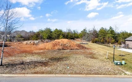 1645 Stone Harbor Blvd, Lenoir City, TN 37772 - Photo 3