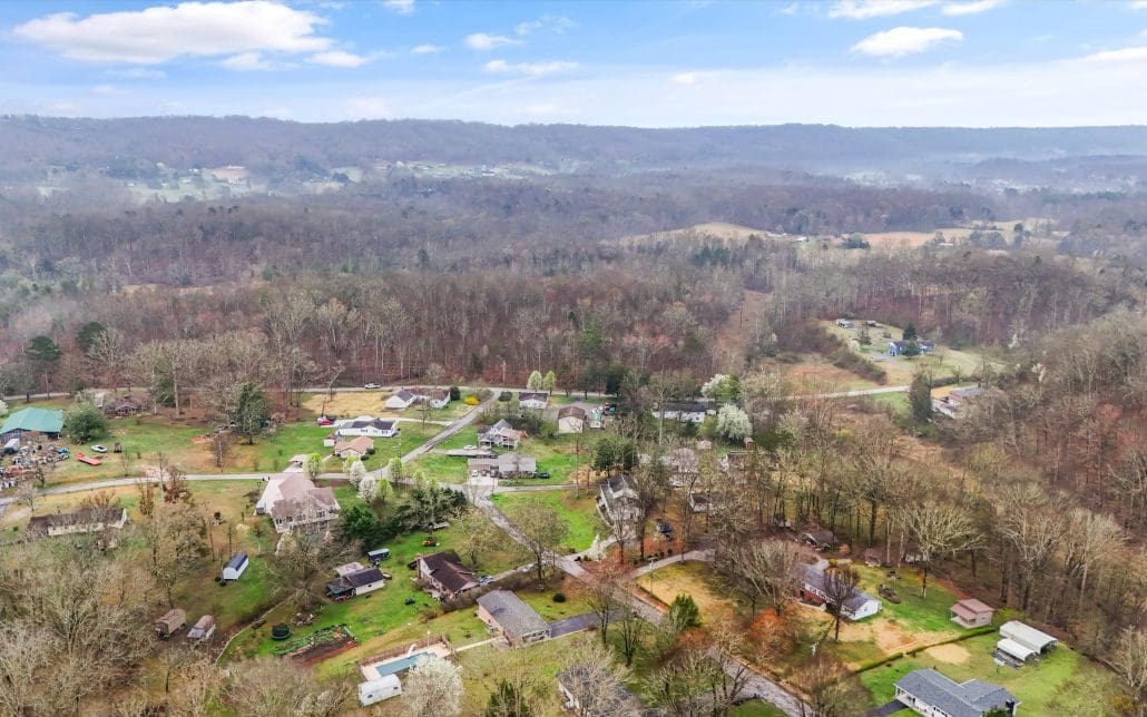 306 Shoopman Lane, Oliver Springs, TN 37840 - Photo 9