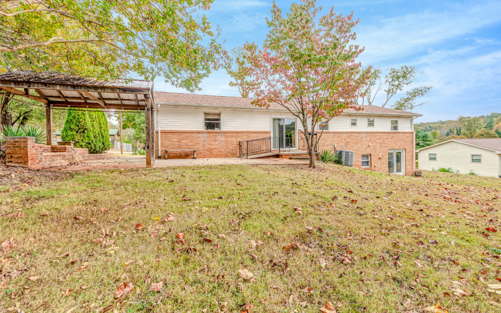 3021 Beech Rd, Louisville, TN 37777 - Photo 5