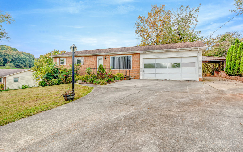 3021 Beech Rd, Louisville, TN 37777 - Photo 1