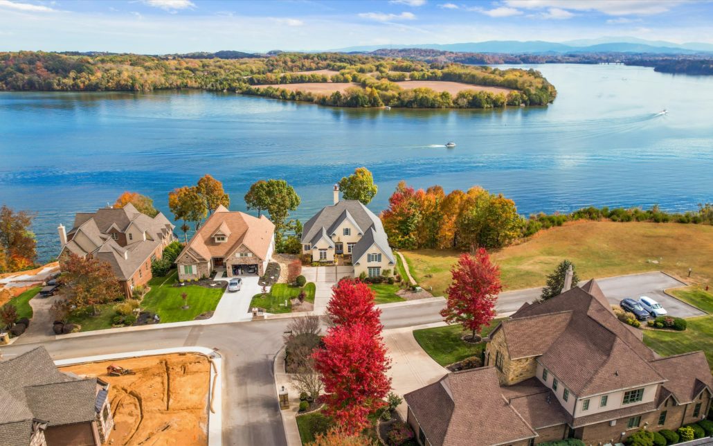 141 Breakers Drive, Vonore, TN 37885 - Photo 13